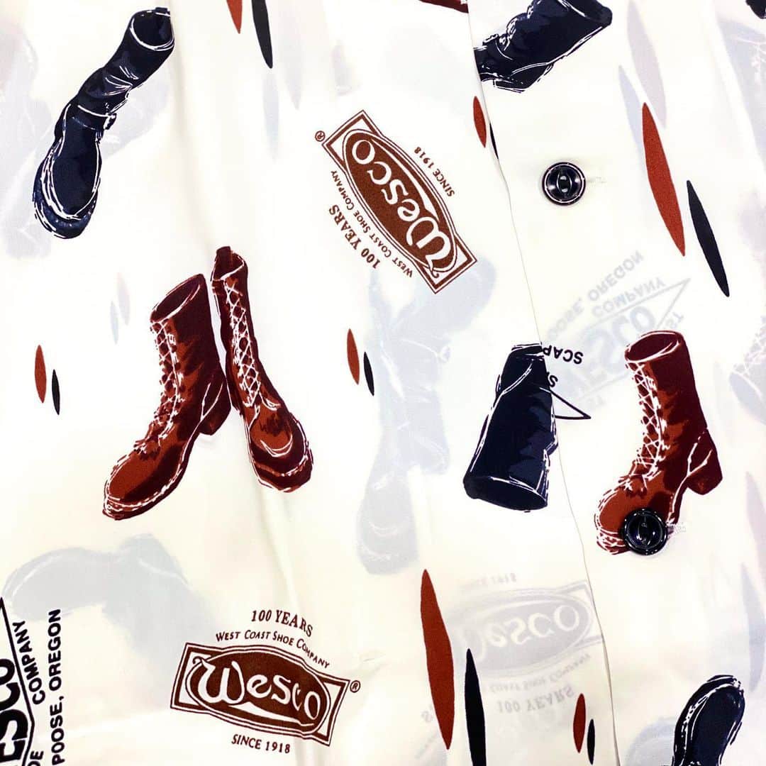 ウェスコさんのインスタグラム写真 - (ウェスコInstagram)「WESCO×SUN SURF "Hawaiian Shirt" #wesco #sunsurf #toyo #hawaiianshirt #boss #jobmaster #boots #design #textile #rayon #shirt #cateyebuttons #vintage #details #wescojapan #wescoosaka #wescoebisu #wescosetagaya #wescokanazawa」5月26日 17時03分 - wesco_japan