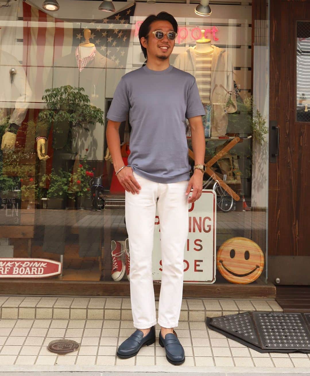 のインスタグラム：「本日のSTYLE  スメドレーから素敵な色目のニットTEEが届きました〜  #tee#johnsmedley #denim#workersjapan #shoes#paraboot #ivystyle#trad#surf #Freeportueno#tokyo#上野セレクトショップ」