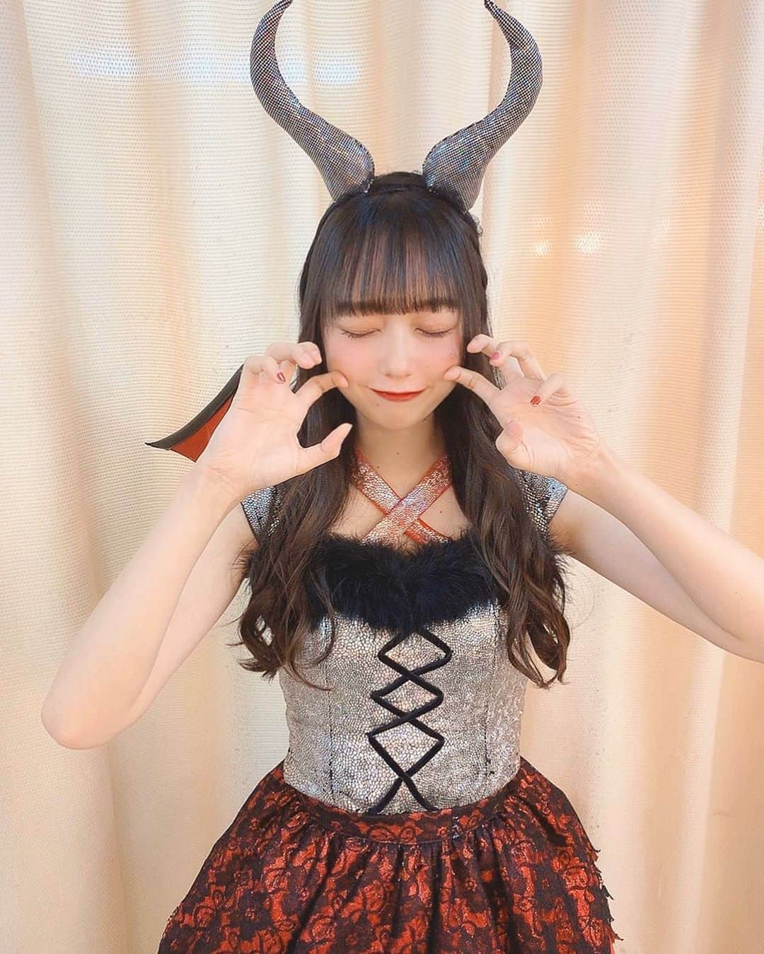 大盛真歩さんのインスタグラム写真 - (大盛真歩Instagram)「😈﻿❤️ ﻿ がお〜っ🖤﻿ ﻿ #デビル #悪魔 #ハロウィン #コスプレ #devil #halloween #instagood #photo #cute #good」5月26日 17時10分 - maho_usagi