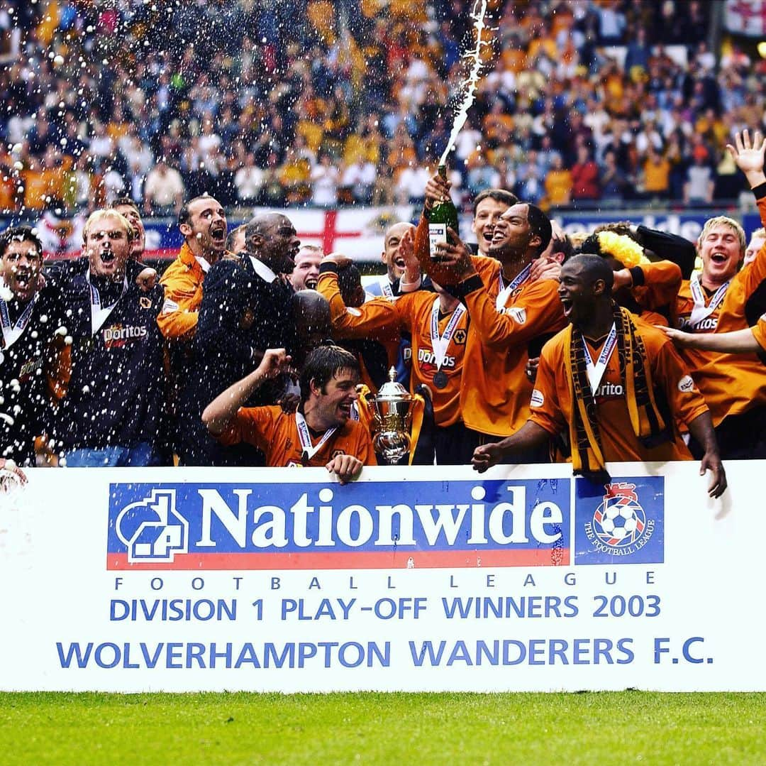 ジョリオン・レスコットさんのインスタグラム写真 - (ジョリオン・レスコットInstagram)「#onthisday @sheffieldunited 0-3 @wolves 🏆 - Division 1 Play-Off Winners 2003! - #onthisdayinfootball #onthisdayinhistory #otd #football #soccer #wolves」5月26日 17時20分 - joleonlescott