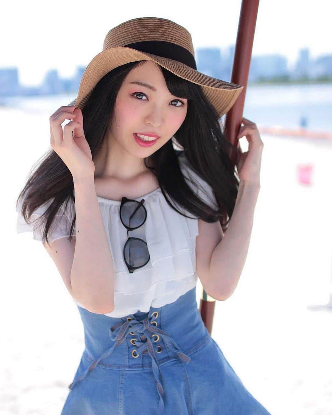 のインスタグラム：「. . ❤️💛💚💙💜 . . 今日も暑かったからプールや海行きたいなぁ🏖🐠 . . 今のところ、サザンビーチちがさき海水浴場は海開き中止みたい…！💦 . . 今年は人混みが多いところは避けなきゃだし、海開きしないビーチもあるから行く時は注意しないとですね🥺 . . . プロフィールリンクはこちら👉 @yuna_smile0130 . . . #白井佑奈 #yunashirai #shiraiyuna  #海開き2020 #海 #海外旅行 #海ポートレート #サザンビーチ #お台場海浜公園 #海ポトレ #夏ファッション #ファッション好きな人と繋がりたい #ワンピースコーデ #帽子コーデ #砂浜カフェ  #水着 #ポトレ女子 #被写体モデル #被写体になります #カメラマンさん募集 #被写体サーチ #グルメな人と繋がりたい #カフェ巡り好きな人と繋がりたい  #スイーツ好きな人と繋がりたい #甘党女子 #japanesegirl #followｍe #japanesemodel  #ocean #summer」