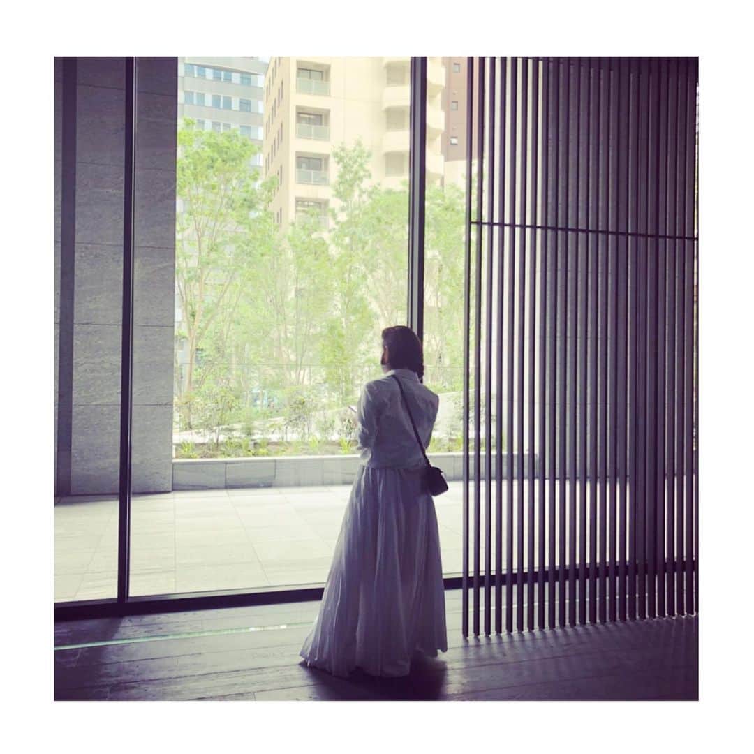 HiRAO INCのインスタグラム：「. お気に入りの シャツドレス  そろそろ 美術館とか 行きたいですね」