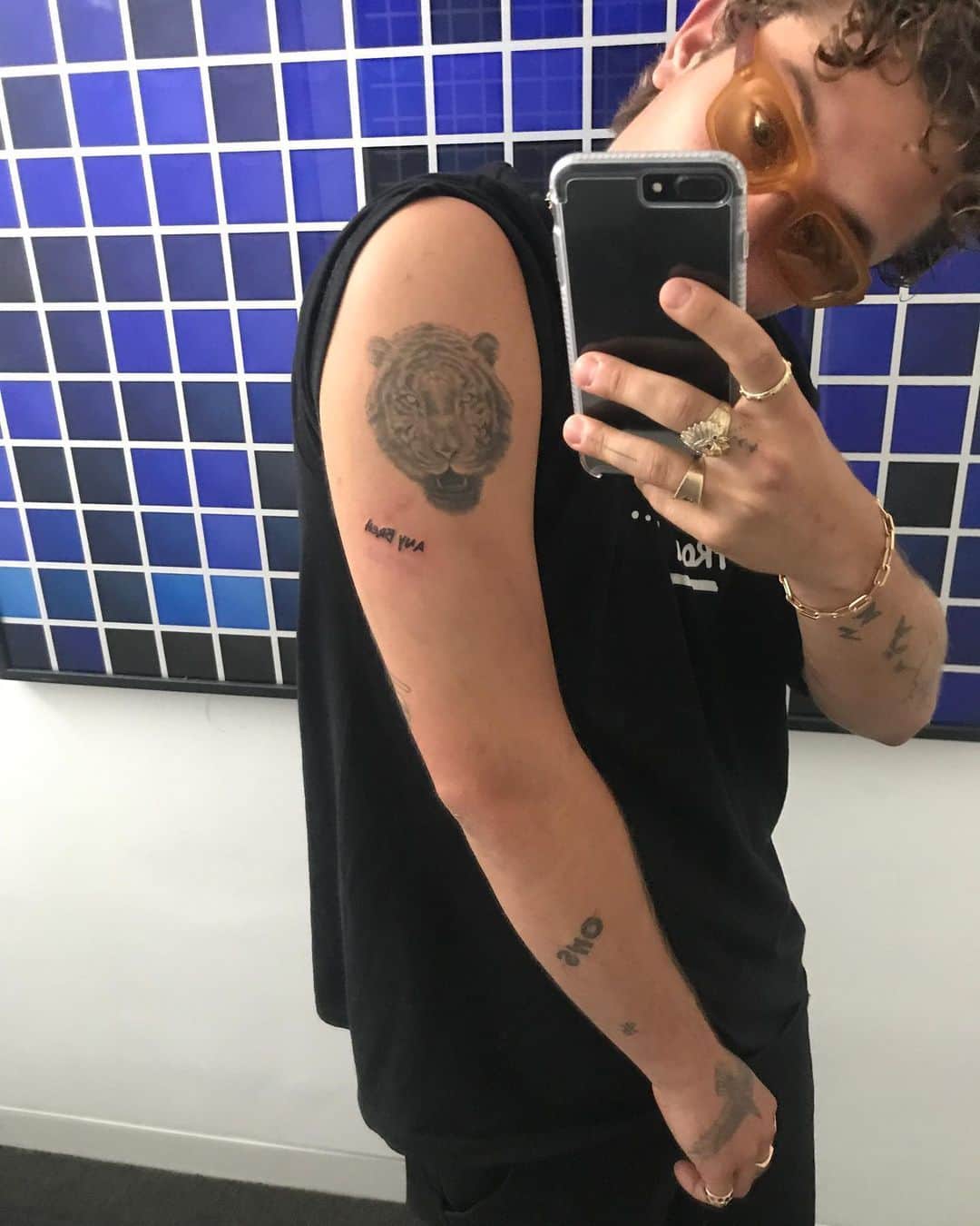 ラファティ・ロウのインスタグラム：「Tis the moment you beautiful people been waiting on ... BAD TIMES out June 19th on all platforms. Booooooossh」