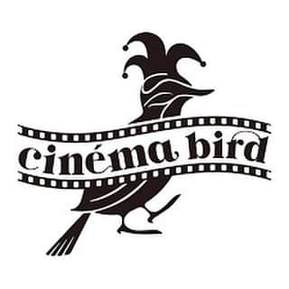 田野倉雄太さんのインスタグラム写真 - (田野倉雄太Instagram)「移動映画館「cinema bird」は俳優の斎藤工さんが発起人として活動されているプロジェクトです。  5月の開催は新型コロナウイルスの感染拡大により延期となりました。  このイベントにはcinema birds(シネマバーズ)というバンドがあり、以前お手伝いさせて頂いたご縁で、HPにUPされたオンライン演奏に参加させていただきました。  緊急事態事態宣言は解除されましたが、まだまだ油断出来ない状況の中で、医療従事者の方々に感謝を込めて  そして一日も早くこの事態が収束する事を祈って演奏させていただきました。  是非聴いて下さい。  このシネマバードに活気が戻る事を願っています。  豪起「雨のグレイブ」covered by cinéma birds  vo,guitar  #豪起 vo,guitar #斎藤工 cho,key #古賀小由実 drums #志賀翔太 shaker #田野倉雄太 edit #小川弾  cinema bird (HP)  http://cinemabird.com/  #cinemabird #cinemabirds #シネマバード #移動映画館 #雨のグレイブ」5月26日 20時28分 - tanokura_yuta_official