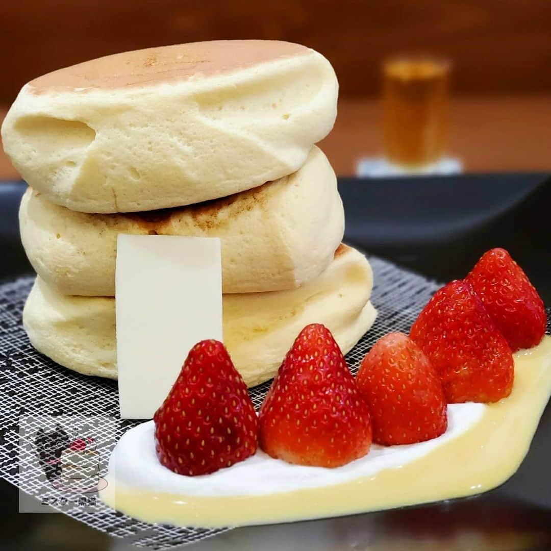 ミスター黒猫（黒猫仙人）のグルメインスタ