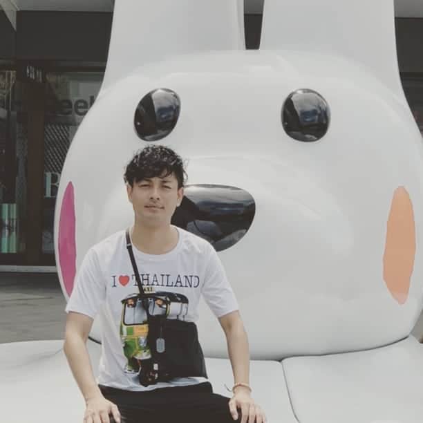 中村昌也のインスタグラム：「本日も、もう配信されてますね！ ２１時〜デイリー9です！！ ボストンファンの方は特に必見です！  是非〜!! はぁ〜旅行に行きたい。。。 昔のタイ旅行より  #NBA #NBARakuten #RakutenTV #DAILY9 #旅行 #旅行行きたい #旅行 #タイ #ILOVETHAILAND」