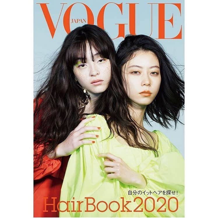 Sumireのインスタグラム：「vouge hair books 2020📕」