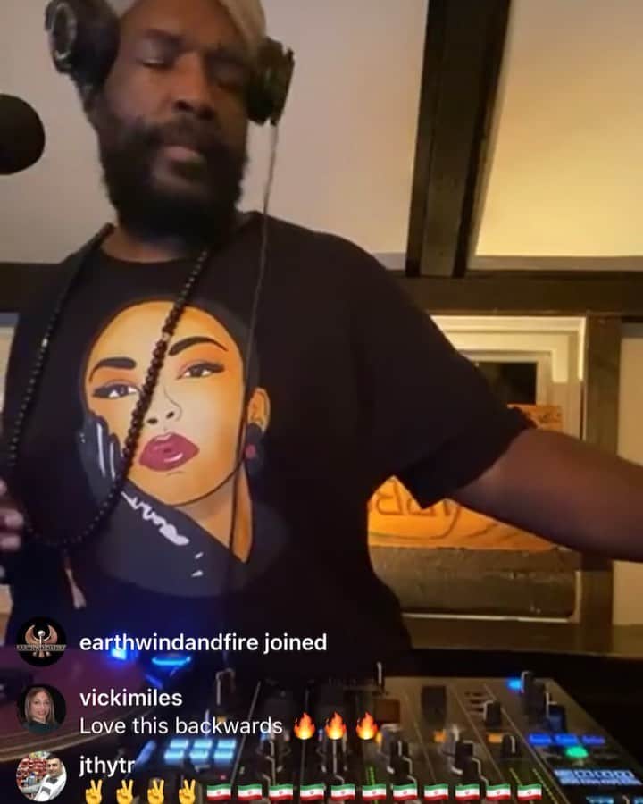 アース・ウィンド・アンド・ファイアーのインスタグラム：「Last night @questlove played an incredibly detailed set of our music to end the #TheRootsAfricaDay 🙏🏿🙏🏿🙏🏿🙏🏿 Philip, Verdine and others were in the chat. An epic night! Watch it in full on QuestLove’s profile.」