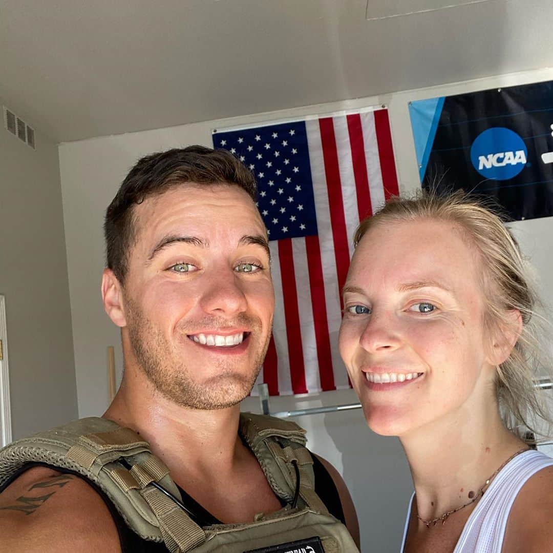 ジェイコブ・ダルトンのインスタグラム：「Murph at home complete 🇺🇸 @kaydalton_」