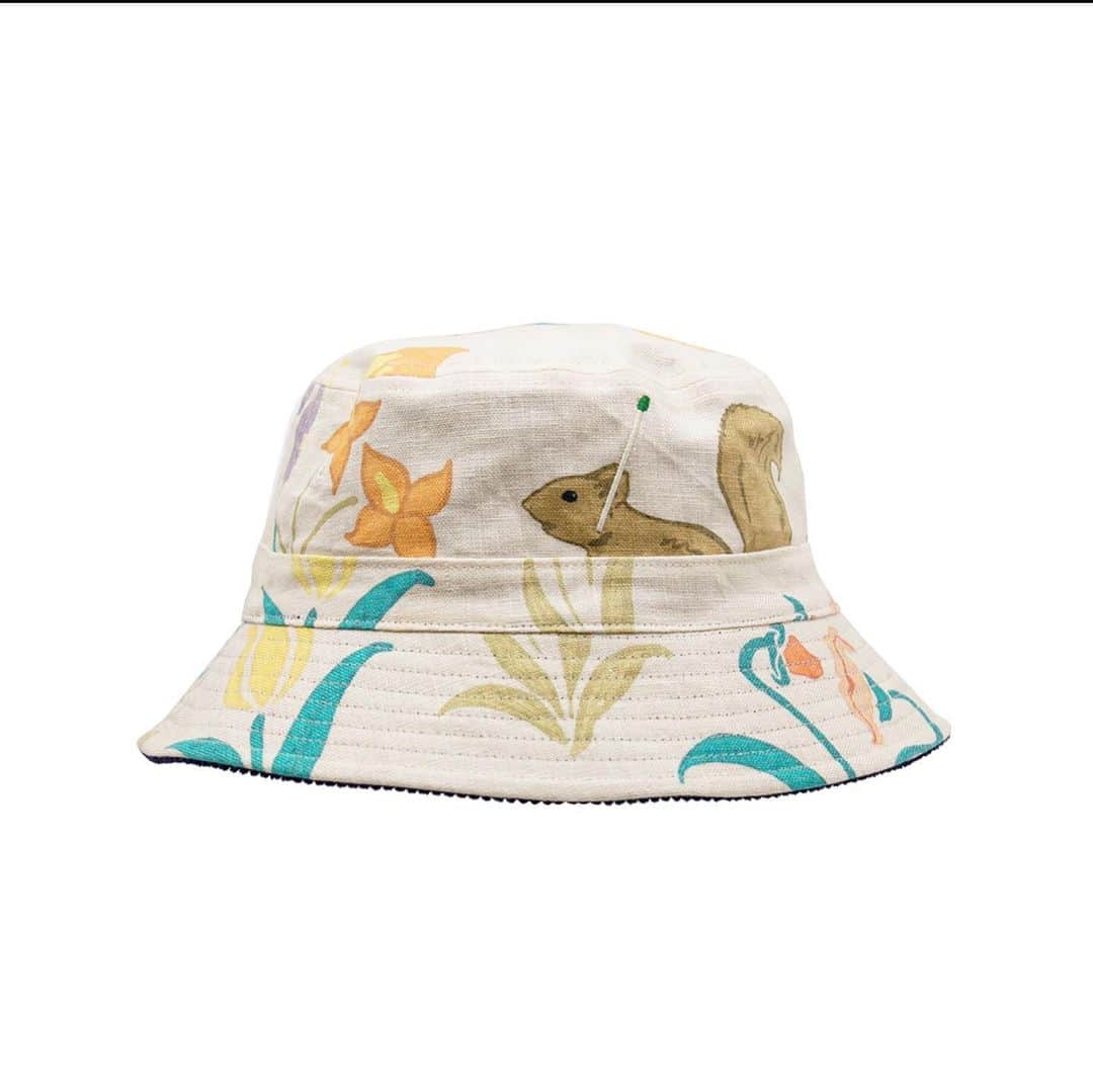 Nick Fouquetのインスタグラム：「🦜NF bucket 🦜 Reversible corduroy  Online store only」