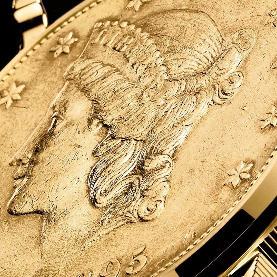 コルムさんのインスタグラム写真 - (コルムInstagram)「| 𝗖𝗼𝗿𝘂𝗺 𝗖𝗼𝗶𝗻 𝗪𝗮𝘁𝗰𝗵 | • Which American President was photographed by the @time magazine wearing a Coin watch ? • #watch #corumwatches #montre #reloj #orologio」5月27日 1時16分 - corumwatches