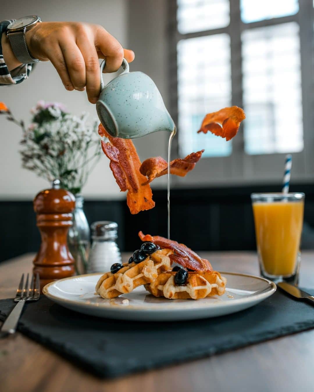 Canon UKさんのインスタグラム写真 - (Canon UKInstagram)「What tip would you give to another photographer looking to capture every mouth-watering detail in their food photography?  Image by @calhibbard.」5月27日 1時18分 - canonuk