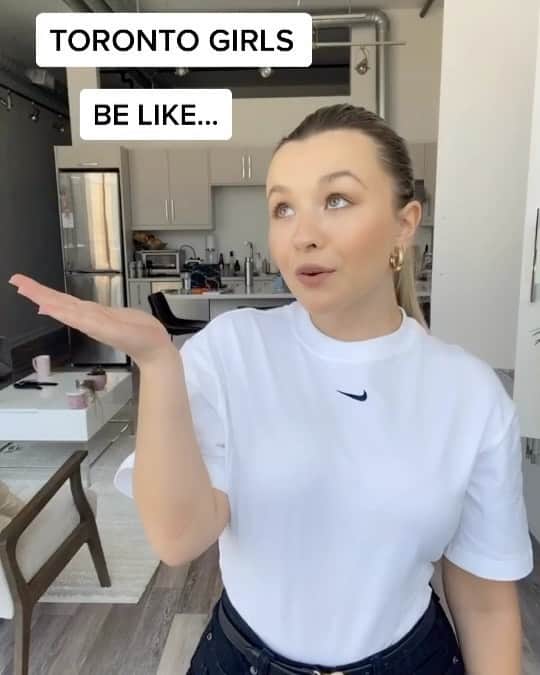 トーリ・ウェブスターのインスタグラム：「tiktok is truly the only place for me 🤣😝」