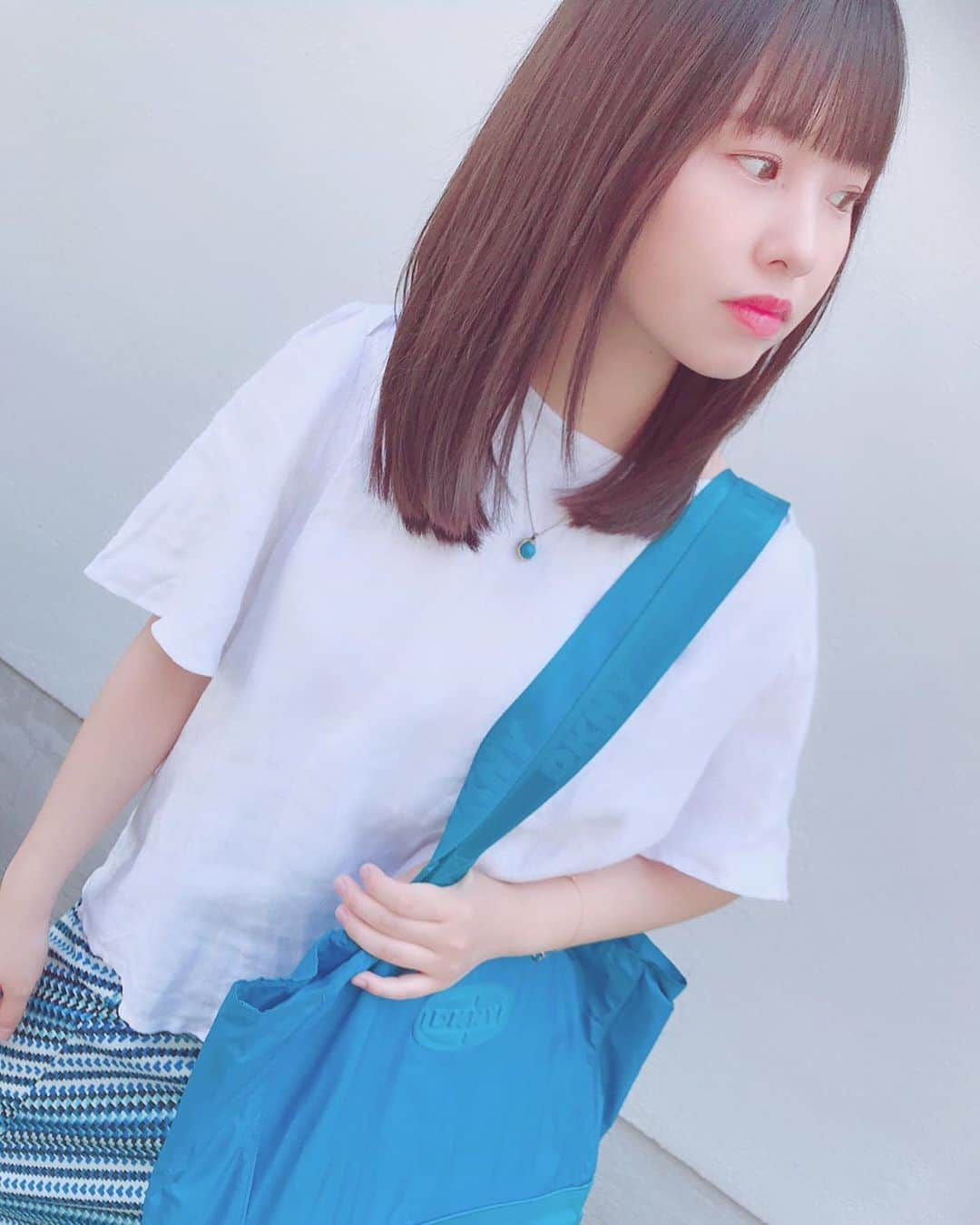 本郷柚巴のインスタグラム：「夏感💙清涼感🎐爽快感🧊  #adidas #dkny」