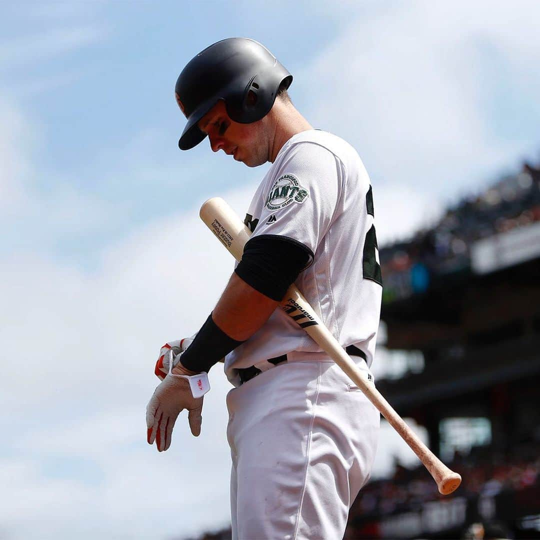 サンフランシスコ・ジャイアンツさんのインスタグラム写真 - (サンフランシスコ・ジャイアンツInstagram)「“I love to shoot batters on deck from our inside camera well on the third base side. I love this photo of Buster Posey because he’s framed nicely between the sky and the stadium. I also have to give credit to Buster for bringing my attention to shooting the guys on deck. Usually I’m focused on the batter, but when he’s on deck he tends to wander around and into the way, blocking my shots of the batter. So I started shooting him on deck and really liked what I got, so now when I’m in that position I try to not only shoot the guys in the box but also in the on deck circle.” — Suzanna Mitchell [📷: @suzmitch] Check our story for more #TeamPhotographerTuesday photos.」5月27日 1時55分 - sfgiants