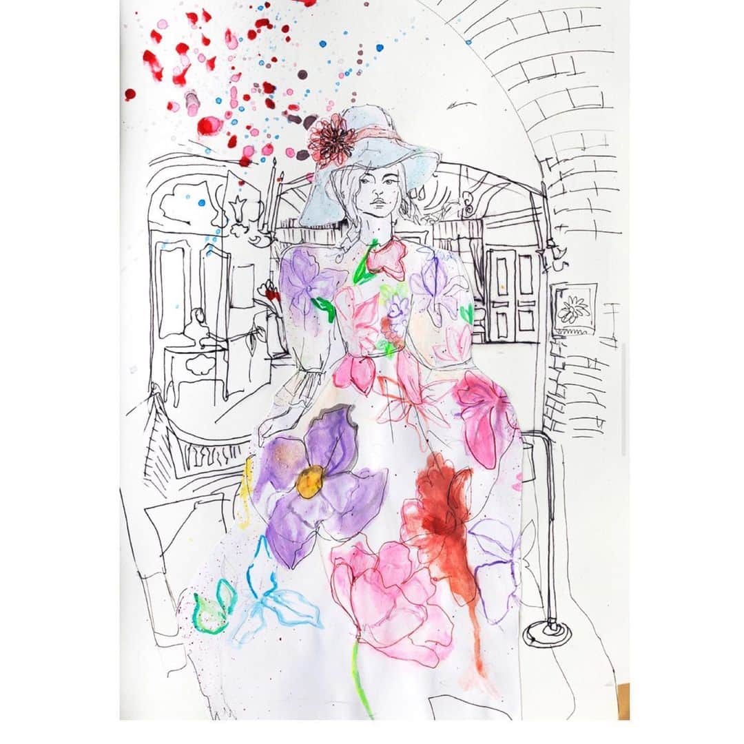 サーシャ・ピヴォヴァロヴァさんのインスタグラム写真 - (サーシャ・ピヴォヴァロヴァInstagram)「➡️Scroll to see full story for Vogue Russia #quarantine issue June 2020 illustrated by me #whimsical#dolcegabbana #marcjacobs#gucci #valentino#prada#dior#chanel #SashabySasha#ArtSashaP」5月27日 4時58分 - sasha_pivovarova