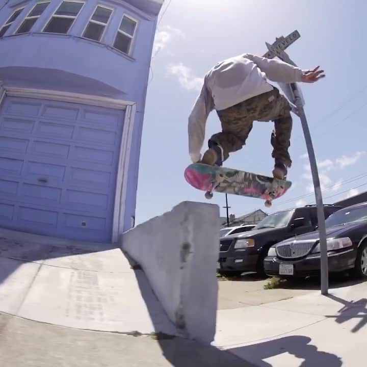 adidas Skateboardingのインスタグラム：「Power and style /// @dennisbusenitz2 pushes through the pre-quarantined streets of SF in his cameo for Mason’s @realskateboards welcome part. • #adidasSkateboarding #DennisBusenitz 🎥 @sackmarf」
