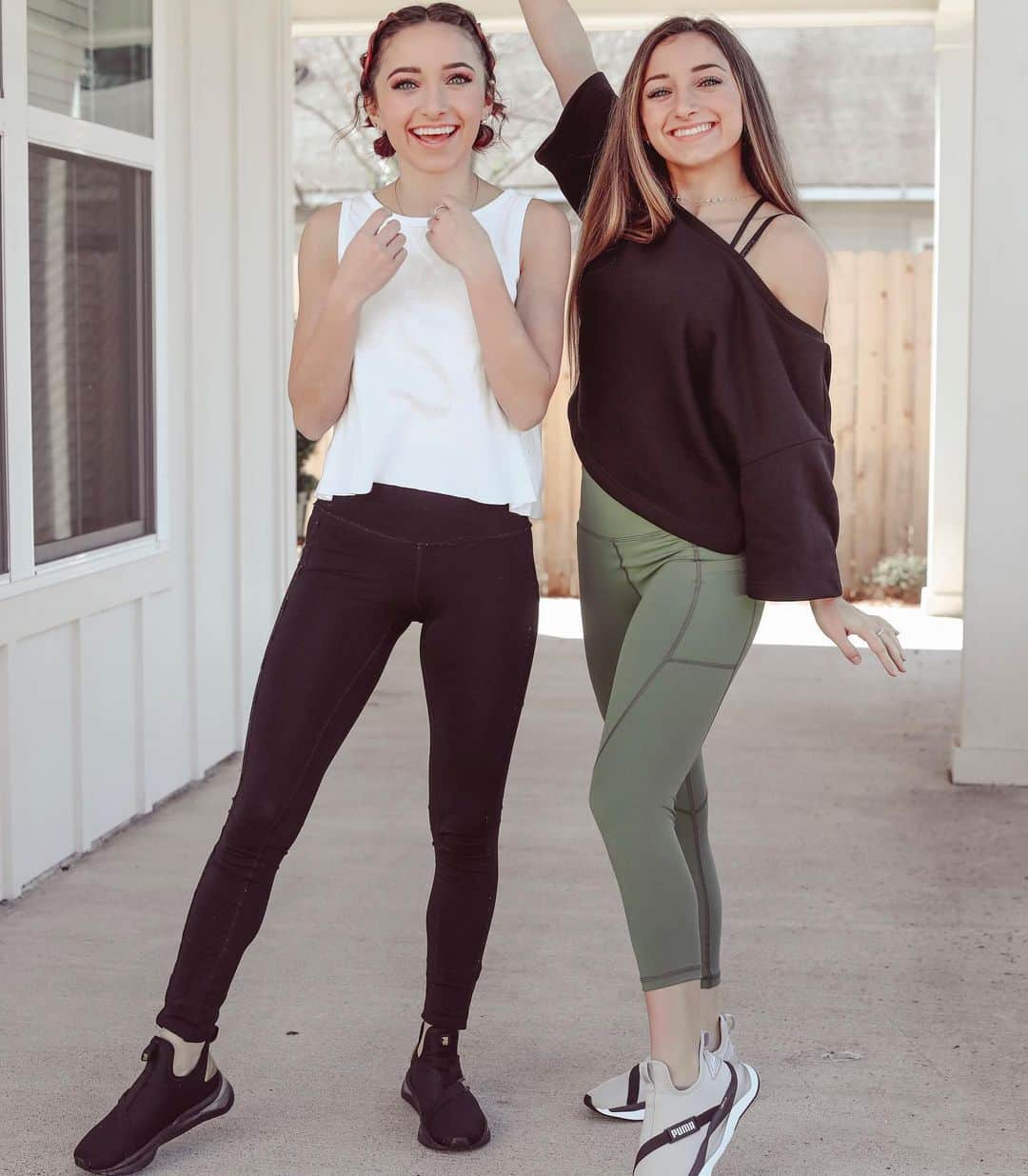 Brooklyn and Baileyさんのインスタグラム写真 - (Brooklyn and BaileyInstagram)「#ad Newwww shoesssss checkkk....Um can we talk about how cute and comfy our @Puma LQDCELL Shatter Mid shoes are😍 You guys know we have very different styles so we love it when we can find shoes that match both of our outfits! @Journeys」5月27日 6時02分 - brooklynandbailey