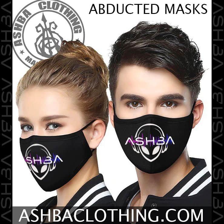 DJアシュバさんのインスタグラム写真 - (DJアシュバInstagram)「Check out what’s new at @ashbaclothing Masks, Tees, Hoodies, Beanies and more! www.ashbaclothing.com #lifestyle #brand #shop #clothing #theabducted #trendy #hoodies #beanies #masks 👽🔥」5月27日 6時43分 - ashba