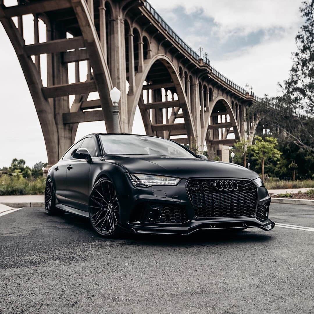 CARLiFESTYLEさんのインスタグラム写真 - (CARLiFESTYLEInstagram)「Stealthy Audi RS7 on @brixtonforged @ab.audi | Photo @25thh #carlifestyle」5月27日 7時46分 - carlifestyle
