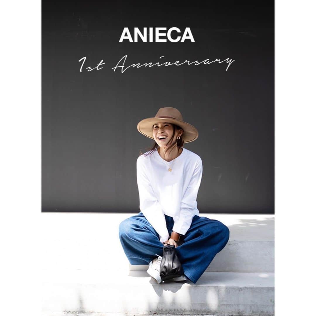 斎藤寛子さんのインスタグラム写真 - (斎藤寛子Instagram)「おはようございます😊. . 本日5月27日。ANIECA @anieca_official はおかげさまで、1周年を迎えることができました💐. . いつも支えて下さるお客様、そしてANIECA ONLINE STOREに関わるすべての皆様に感謝申し上げます。. . 本当にありがとうございます✨. . 去年の今頃、ドキドキしながら ONLINE STOREをOPENしたのを覚えています。. . 皆様にANIECAというブランドをスタートするとお伝えする時、手が震えた事。. . あのドキドキとワクワクの緊張感は、 今でも忘れることのできない貴重な経験です😌✨. . 全て皆さまの温かい応援と支えがあったからこそできた事です。 本当にありがとうございます！. . これからも日々の暮らしを楽しく彩るファッションを皆様と共に楽しみ過ごして参りたいと思っております。. . そしてANIECAスタッフと共に、よりパワーアップし成長していきたいと思っております！. . これからもANIECA @anieca_official をどうぞ宜しくお願い致します☺️🙏💐. . ANIECA PRODUCER  hiroko. . #anieca #1周年　#ありがとうございます 💐」5月27日 8時03分 - hiroko4life