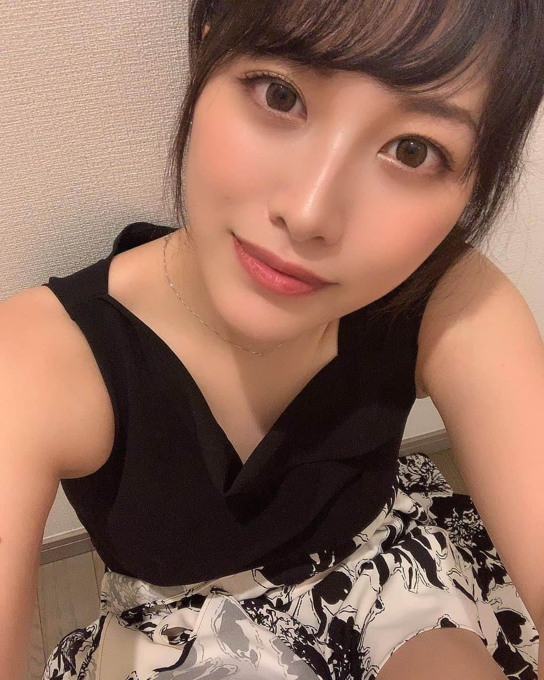 春原未来さんのインスタグラム写真 - (春原未来Instagram)「昨日の私。 #美味しいご飯 食べたら, #コース料理 なのに #前日比 −850g体重減ってた😆✨ #素敵な空間 でお話ししながらお食事できて… #幸せな時間 でした💓#リゾット また食べたい😋@treis.tokyo @waka6211 . #yesterdayspicture  It was a course meal, but it was -850g less than the day before because it was delicious dish😆✨ I was able to eat while chatting in a nice space ... it was a fun time💓」5月27日 18時34分 - sunohara_miki