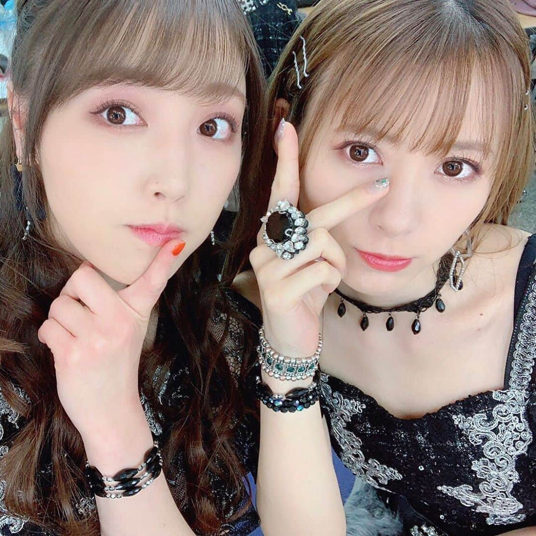 生田衣梨奈さんのインスタグラム写真 - (生田衣梨奈Instagram)「9期メンバー♥譜久村聖ちゃん！！﻿ ﻿ 今日19時30分から一緒にインスタライブ﻿ やるよーーーー！！！﻿ ﻿ 楽しみだなー🙈💖﻿ ﻿ 見てくれますか？？﻿ ﻿ ﻿ よかったらみてねーー！♥﻿ ﻿ ﻿ ﻿ #morningmusume20﻿ #モーニング娘20﻿ #えりぽんかわいい﻿ #顔面国宝﻿ #かわいい﻿ #アイドル﻿ 存在が #インスタ映え﻿ #大好き﻿ #Love﻿ #beauty﻿ #followme﻿ #おうち時間﻿ #StayHome﻿ #同期﻿ #質問﻿ #譜久村聖﻿ #インスタライブ﻿ #ig_Japan﻿ #みてね﻿ #ふくちゃん﻿ #コラボ﻿」5月27日 12時03分 - erina_ikuta.official