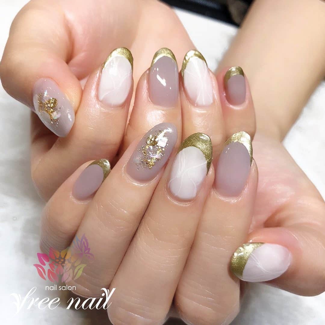 Free Nail フリーネイルさんのインスタグラム写真 Free Nail フリーネイルinstagram お客様ネイル メタリックフレンチネイル 大人グレージュが素敵 ご来店ありがとうございました ネイルアート ジェルネイル