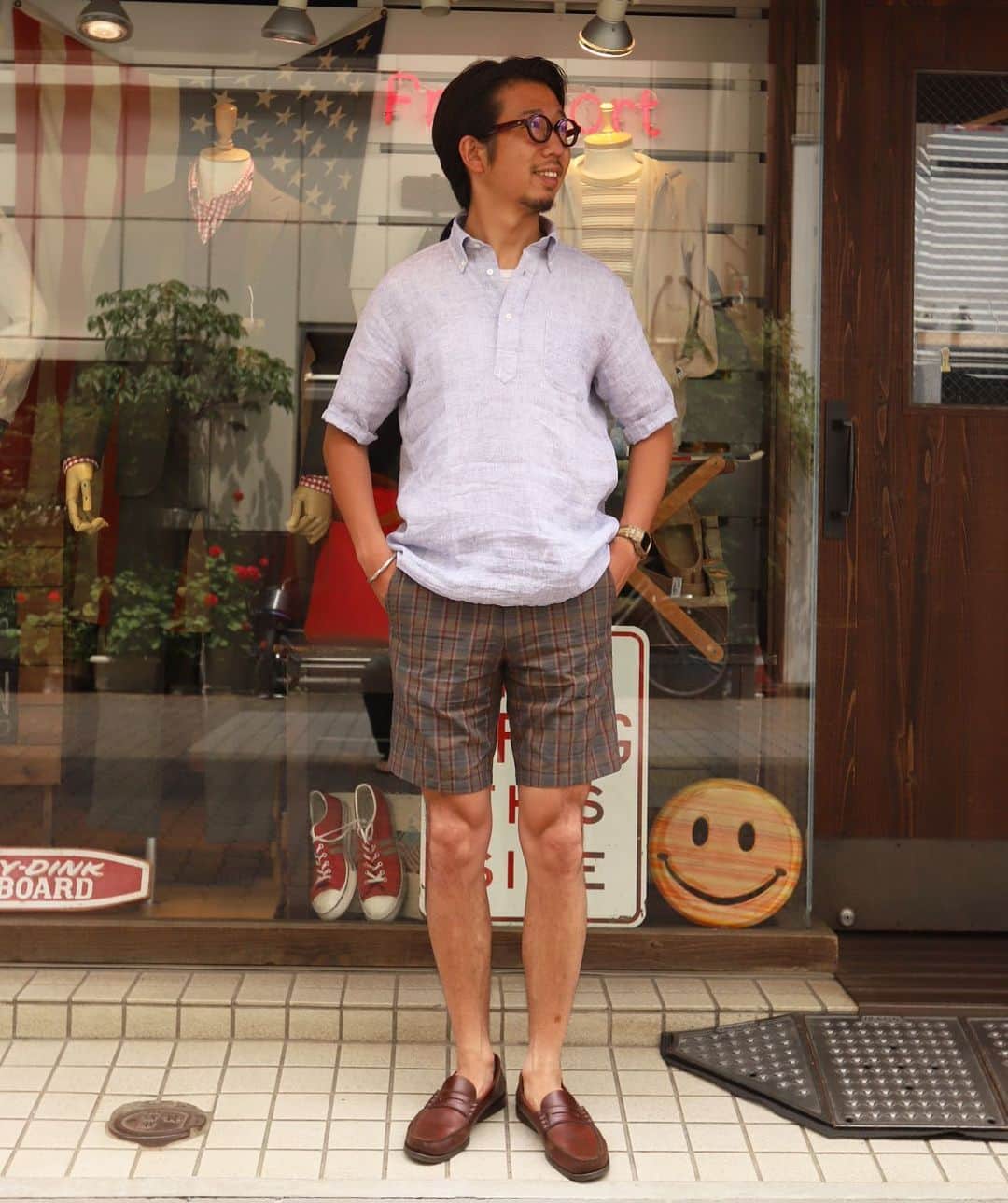 のインスタグラム：「本日のSTYLE  暑いですね〜  SOUTIENCOLのリネン素材のH/Sリメイクポロ は この時期最高です。  #shirt#bermuda#soutiencol #shoes#paraboot #ivystyle#trad#surf #Freeportueno#tokyo#上野セレクトショップ」