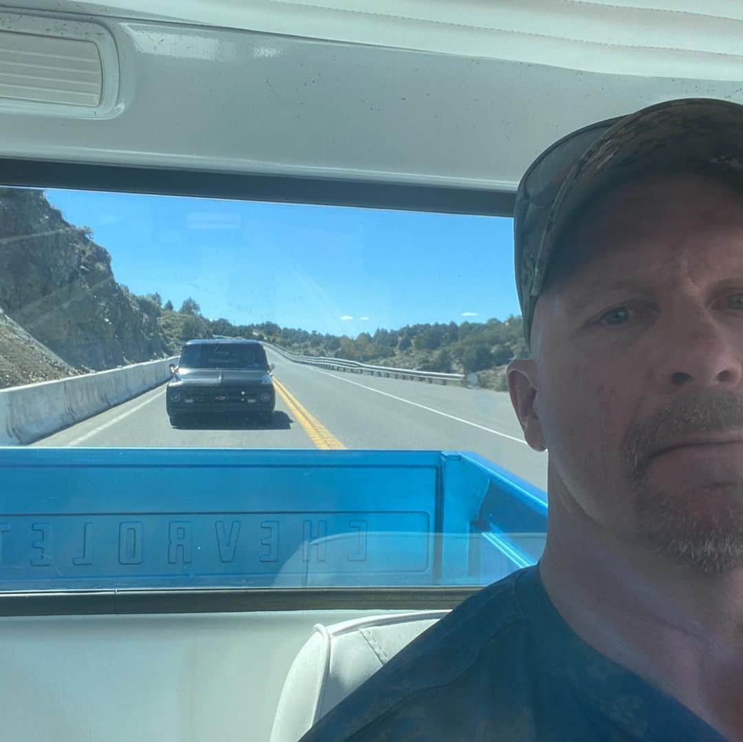 ストーン・コールド・スティーブ・オースチンのインスタグラム：「Freedom Cruise 5-25-20... Typo! Met some great people and saw some cool ass cars and trucks. Northern Nevada was there. Lake Tahoe, Sacramento, and Modesto were there too. Cruised all day with a couple of stops.  Thanks to @coalcartd10 for setting it up and @ctpconcepts for being the Grand Marshall. Dude ain’t afraid to go slow anywhere... @provostmotorsports @sean_provost @seandub_c10  Catch you down the road..」