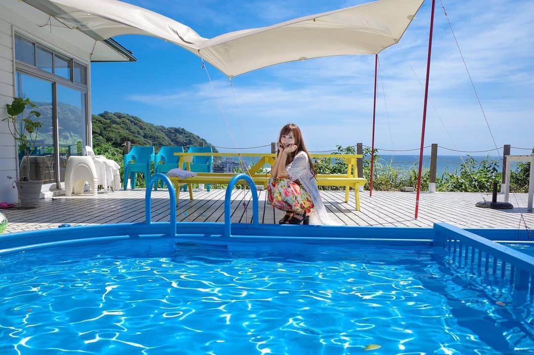 葵井えりかのインスタグラム：「ブログ更新したよ☀️ 読んでね〜っ💗 (ストーリーにあるよ)  緊急事態宣言解除されたね！ 新規感染者が減ったのはみんなが1人1人自粛を頑張ってたおかげなのかなぁ…  第2波がきたらまた 大ダメージだし レースや撮影もまた止まっちゃうから みんな気をつけようねっ😭 #portrait #葉山#過去pic #葵井えりか」