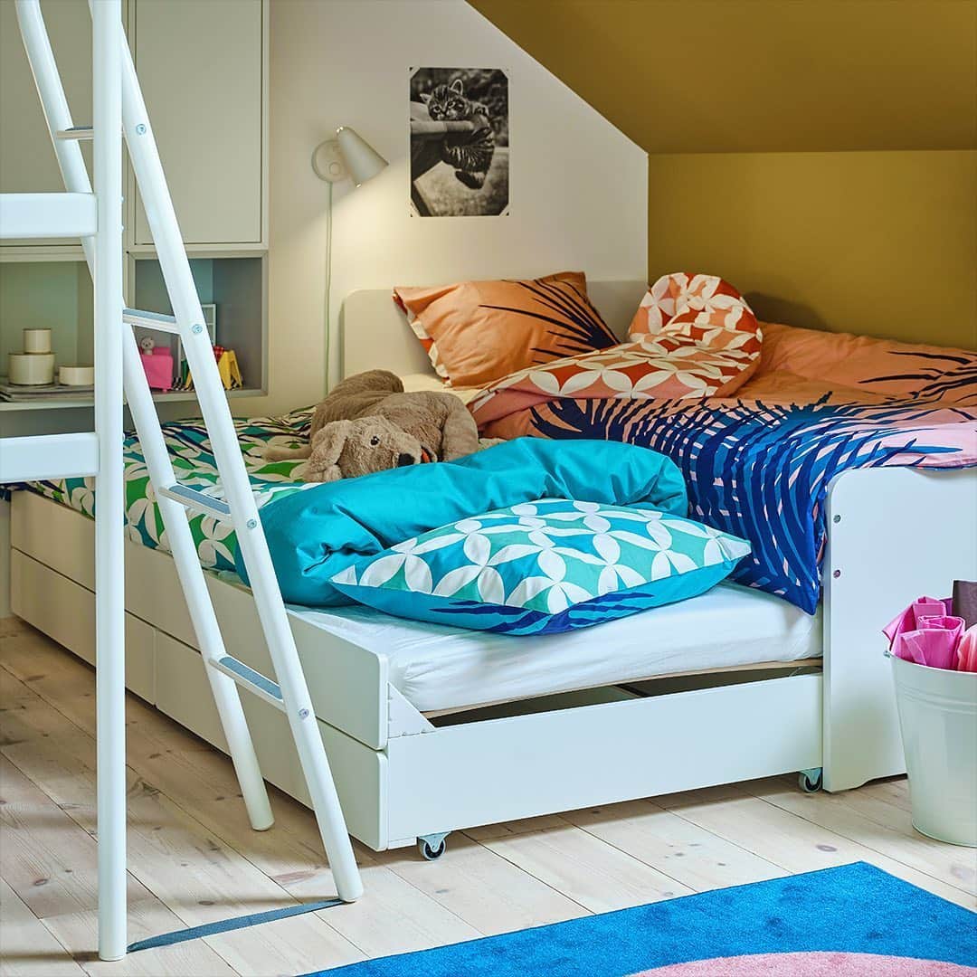 IKEA Austriaさんのインスタグラム写真 - (IKEA AustriaInstagram)「Die nächste Pyjamaparty kann kommen! 🎉 Unser SLÄKT Bettgestell macht Platz für Übernachtungsgäste. 💕 #IKEAat // SLÄKT Bettgestell, Unterbett + Aufbewahrung € 249,-」5月27日 16時25分 - ikeaaustria