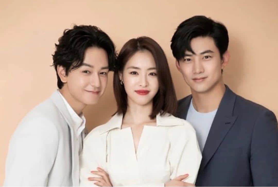 イ・ヨニのインスタグラム：「일본 #KNTV 에서 더게임이 방영됩니다.^^」