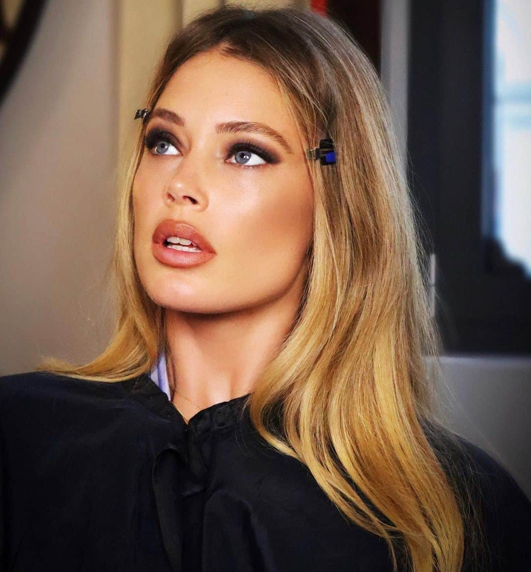 Carolina Gonzalezさんのインスタグラム写真 - (Carolina GonzalezInstagram)「👄D O U T Z E N💄 @doutzen  #MilanFashionWeek #Throwback #90s #makeup  #MakeupCarolinaGonzalez #CGonzalezBeauty」5月28日 2時59分 - cgonzalezbeauty