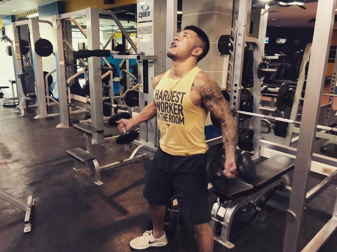 中村寛のインスタグラム：「#dumbbell #去年  #workout #wieght #training」