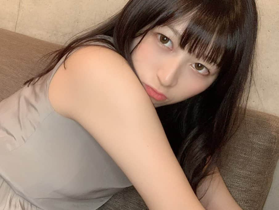 Mitoさんのインスタグラム写真 - (MitoInstagram)「. . . 美容院行ってきました💇‍♀️ おかげで髪の毛ツヤツヤやし これだと自撮りできますw 美容院行けなさすぎて 写真から逃げてた🤢🤢💦 . かねさん天才だーーー (@tkyk_k ) いつも私の想像通りに 仕上げてくれます〜！ 話もいつもおもしろい🤣🤣🤣 . . .  #バーレスク東京 #dancer #kawaii #清楚  #アイドル  #show #showtime #dance #japan #japanesegirl  #pink #徳島 #tokushima  #丸顔天使 #旅行女子 #衣装 #水色  #東京 #六本木 #cute」5月27日 19時56分 - mitosaki912