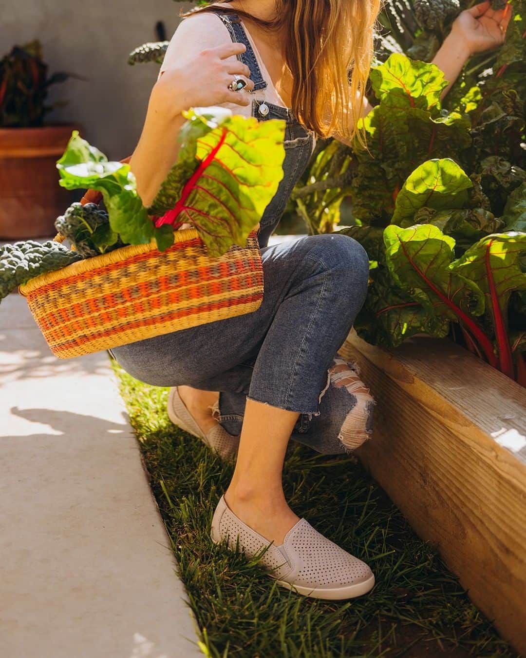 のインスタグラム：「Fresh picks. New kicks.」