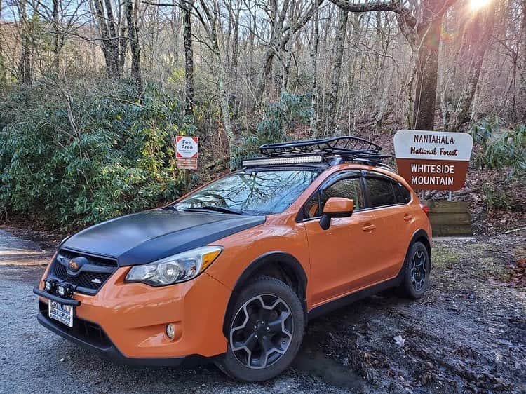 Subaru of Americaさんのインスタグラム写真 - (Subaru of AmericaInstagram)「Swipe to meet Clare and her co-pilot Meadow. Clare enjoys attending Crosstrek Club events and when she's not in her XV #SubaruCrosstrek, she loves camping, cooking, and hiking. Visit meetanowner.com to e-meet Clare and other owners. #MeetAnOwner」5月27日 21時22分 - subaru_usa