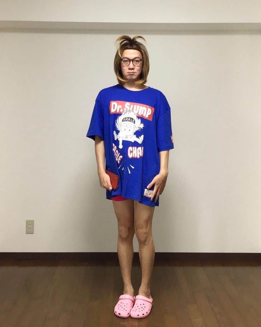 のインスタグラム：「【今日の一変化】 近所のコンビニに水とヨーグルト買いに行くやつ。 #地味ハロウィン  #セブンイレブン派  #とみ田のつけ麺大好物  #でもしばらく我慢  #だって夏が待ってるから  #猫2匹飼ってる  #ソシャゲの神  #登坂広臣の大ファン  #毎回コンビニATMで金下ろすタイプ  #今日の一変化」