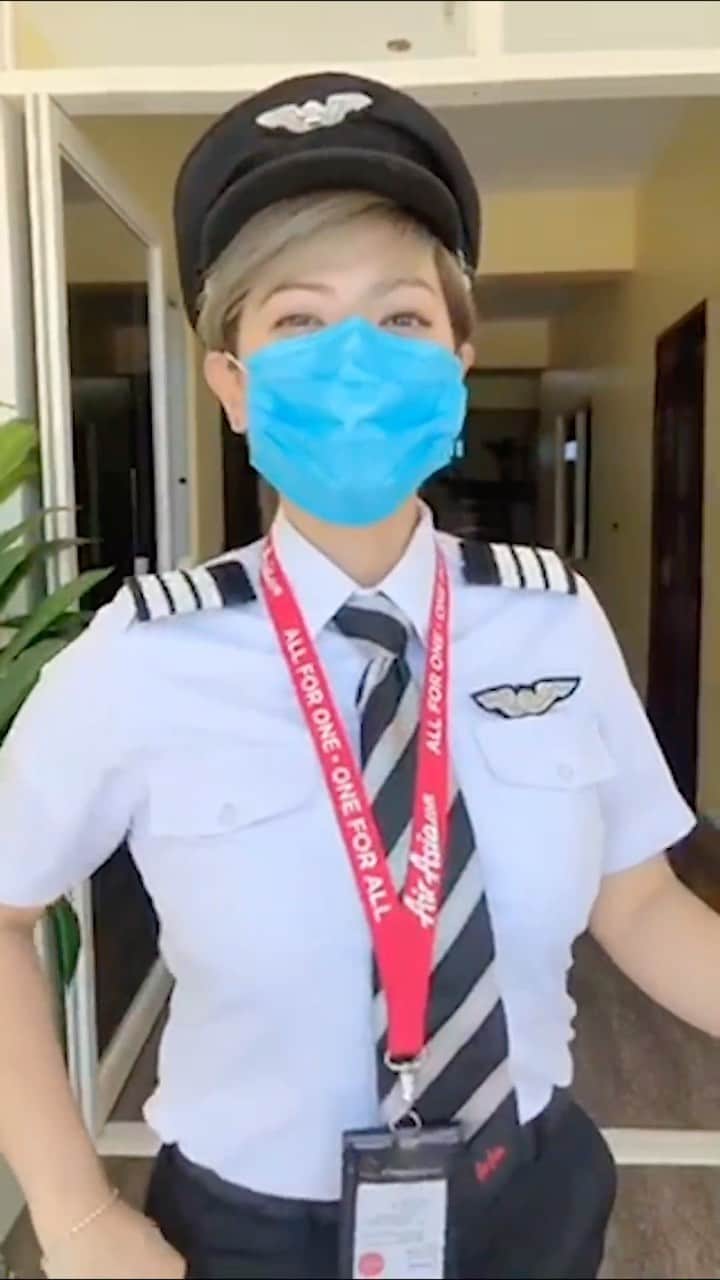 エアアジアのインスタグラム：「Sharing some good vibes from our awesome lady pilots doing this challenge. 👩🏻‍✈️✈️ . Follow us on TikTok (@airasia) for more challenges accepted! #InThisTogether __________ Music by Sony Music Entertainment. No copyright infringement intended.」