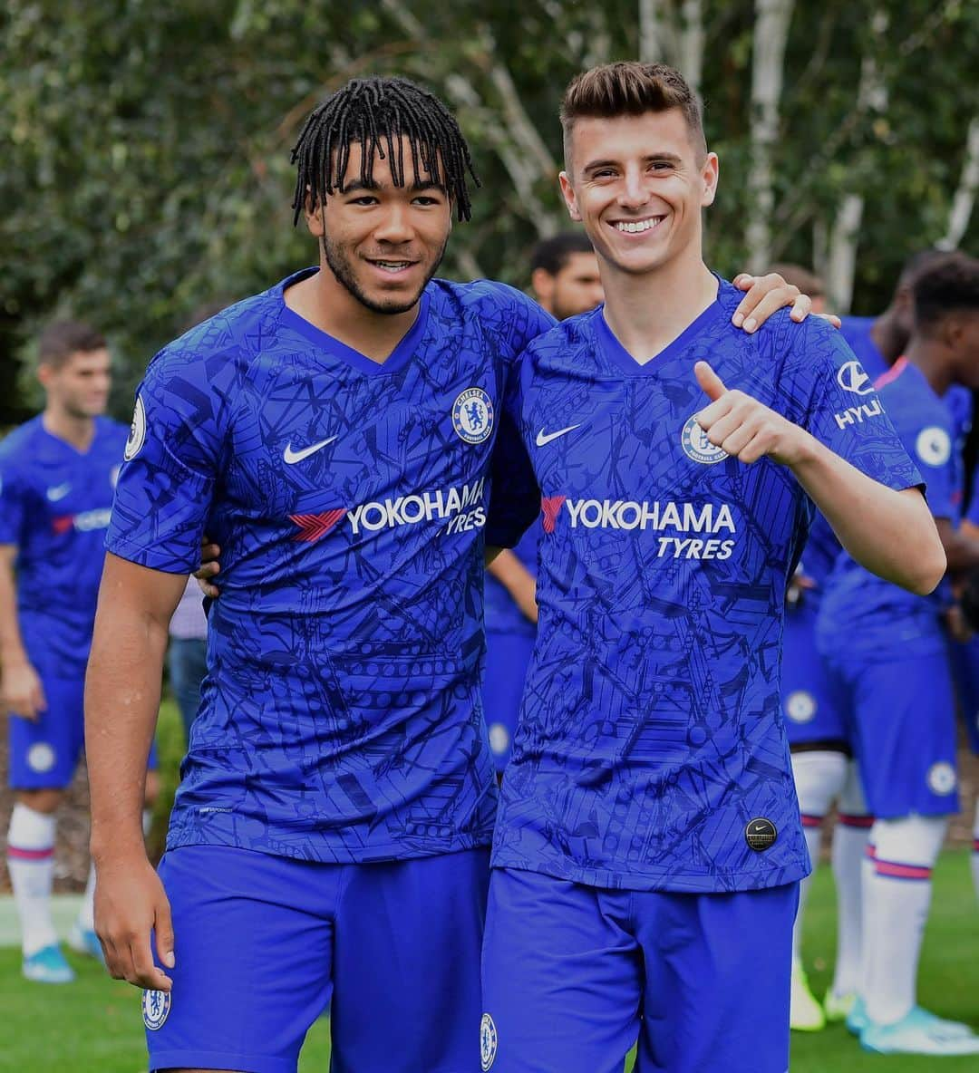 チェルシーFCさんのインスタグラム写真 - (チェルシーFCInstagram)「Keep smiling, Blues fans! 😄💙 @rjames @masonmount10 #CFC #Chelsea」5月27日 22時32分 - chelseafc