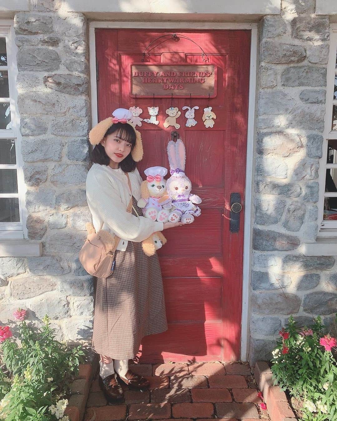 徒然みおれのインスタグラム：「かわよか🎀 #ディズニー #ディズニーシー #disneysea #disney」