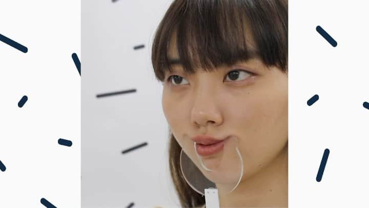 藤原麻里菜のインスタグラム：「You don't have to make a smiling face."The Making A Smiling Face Machine" can do it instead of you. _ #mudazukuri #無駄づくり #無用發明　#wastedcreations  _ #sonymesh #comedyvideos #maker #uslessmachine #smilingface #diyproject #lasercutting」