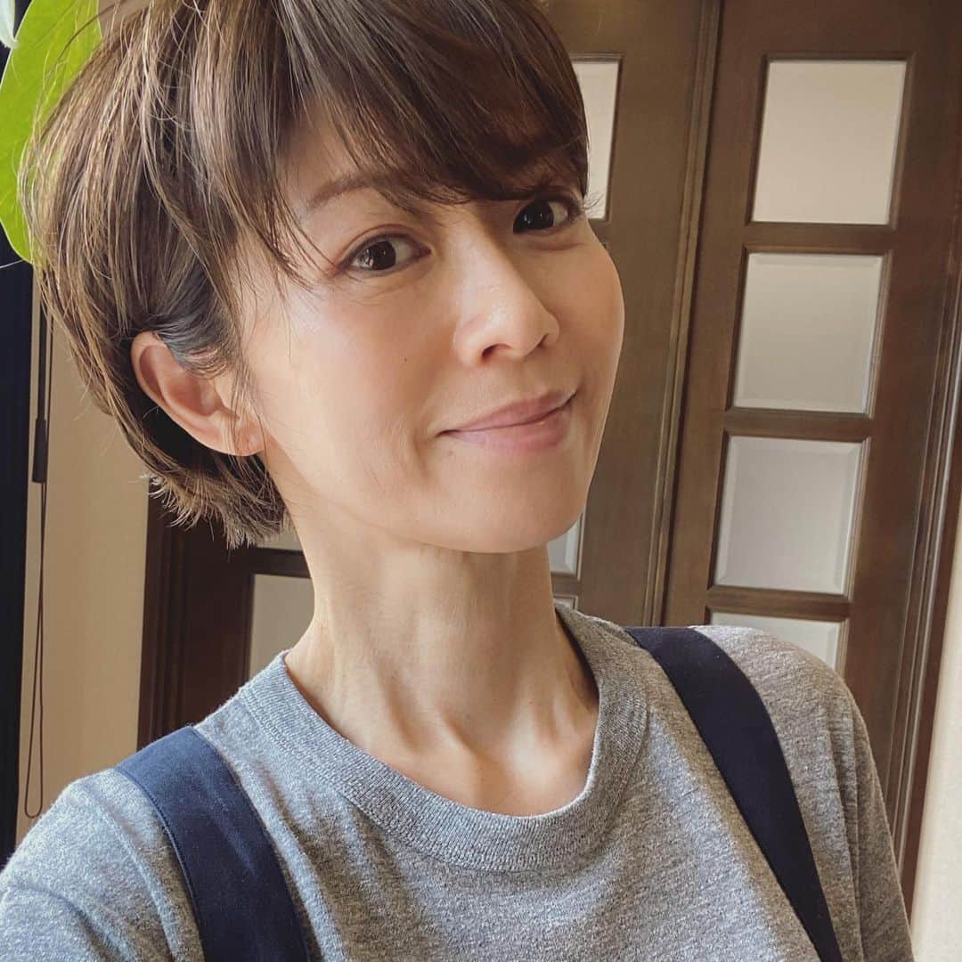 畑野ひろ子のインスタグラム：「4月くらいから、ほとんどスケジュール帳を開くことがなかったけど、6月から少しずつ予定を書き込んでます。」