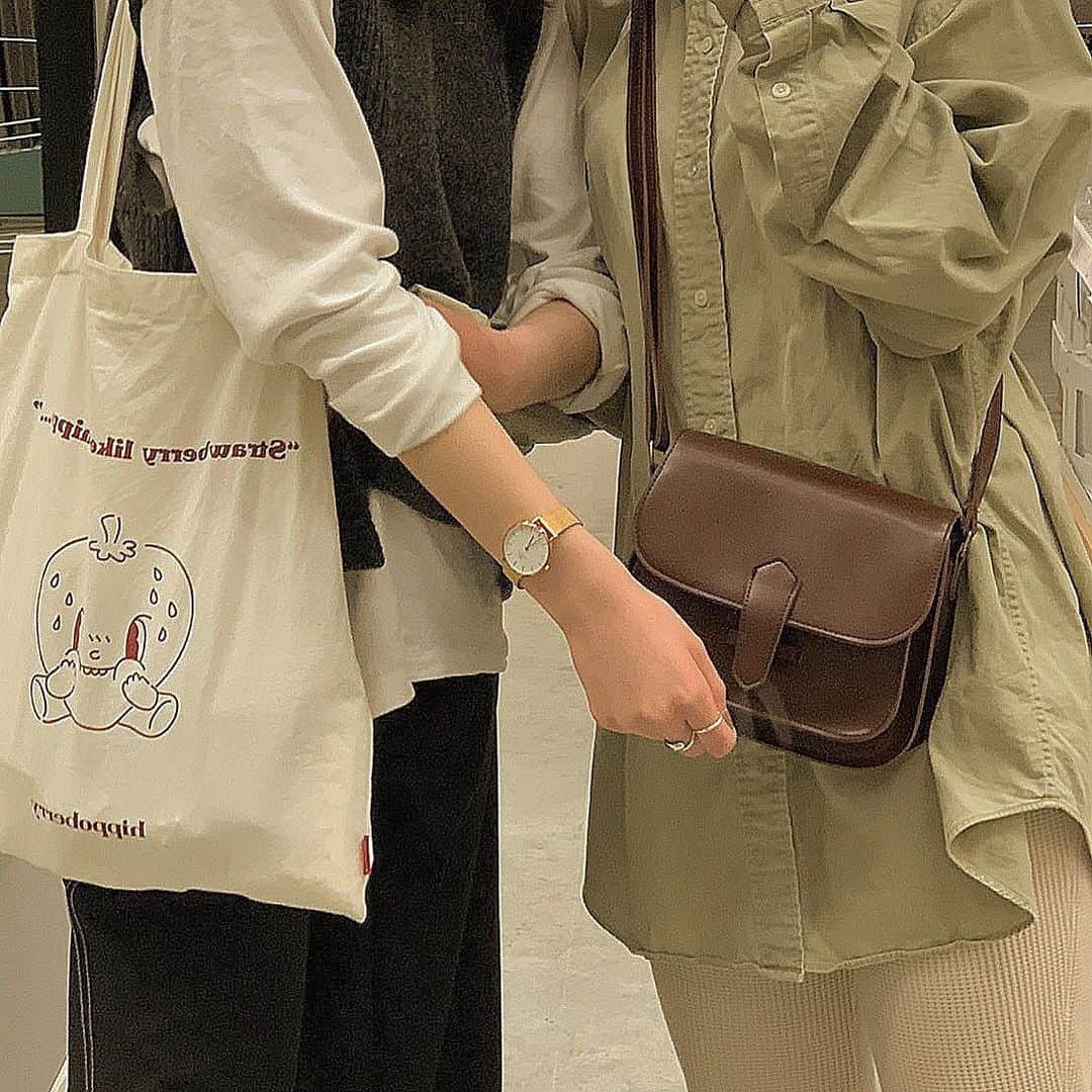 前田亜美のインスタグラム：「結構前の。妹とお出かけした時の。早くマスクなしでお出かけしたいーーー」