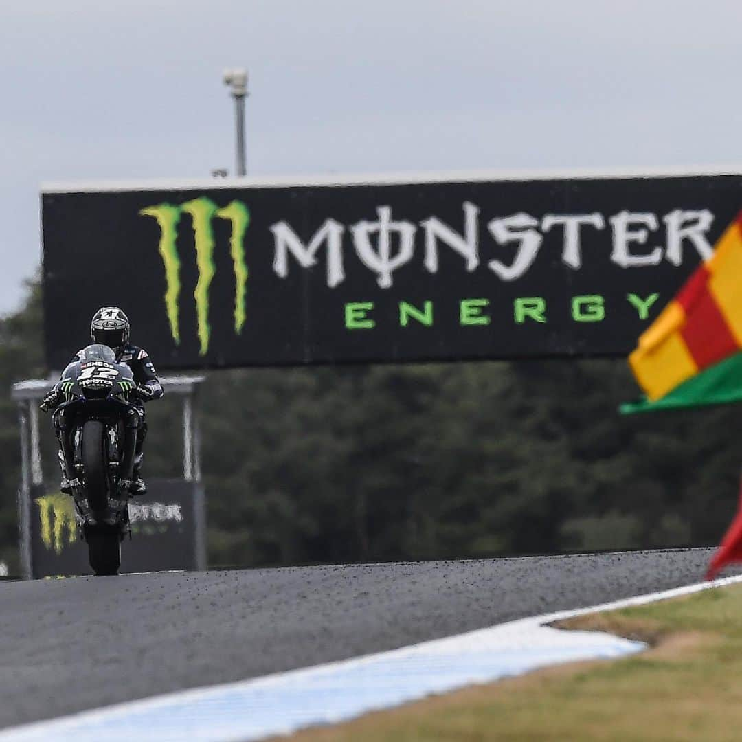 YamahaMotoGPさんのインスタグラム写真 - (YamahaMotoGPInstagram)「We’re feeling particularly hungry for @motogp action today... Here’s is a first little #WheelieWednesday treat 🍭 . . #MonsterYamaha | #MotoGP | #StaySafe | #DoYourPart」5月27日 23時41分 - yamahamotogp