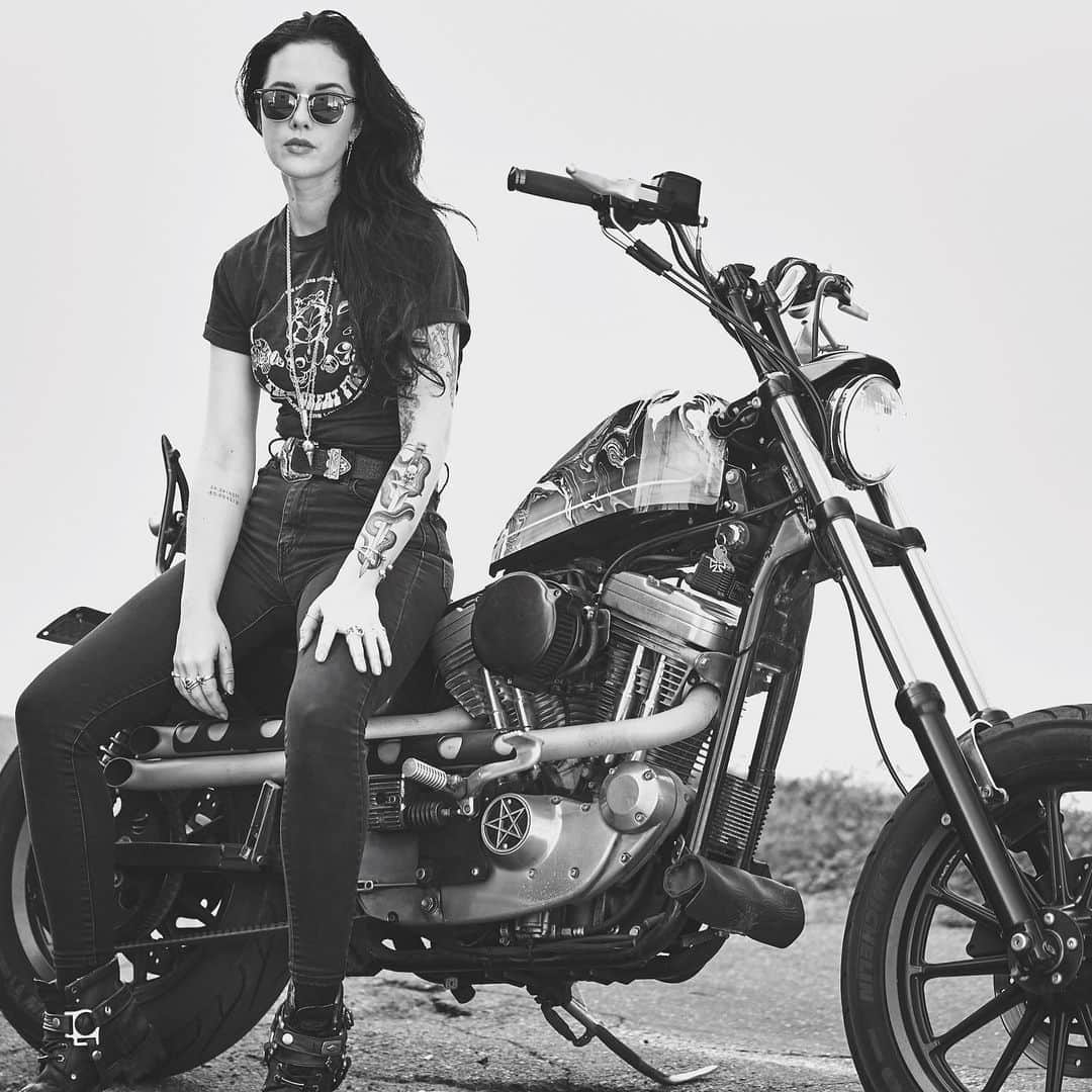 Harley-Davidson Japanさんのインスタグラム写真 - (Harley-Davidson JapanInstagram)「Riding Therapy. #ハーレー #harley #ハーレーダビッドソン #harleydavidson #バイク #bike #オートバイ #motorcycle #カスタム #custom #自己表現 #selfexpression #情熱 #passion #鼓動 #pulse #2020年 #自由 #freedom」5月28日 0時12分 - harleydavidsonjapan