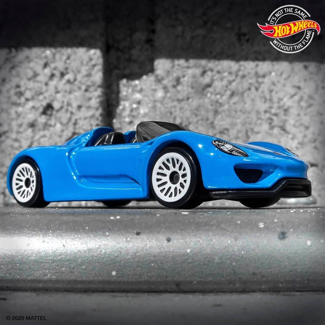 Hot Wheelsさんのインスタグラム写真 - (Hot WheelsInstagram)「Stylin’ with the top down in our Porsche 918 Spyder. #HotWheels」5月28日 1時29分 - hotwheelsofficial