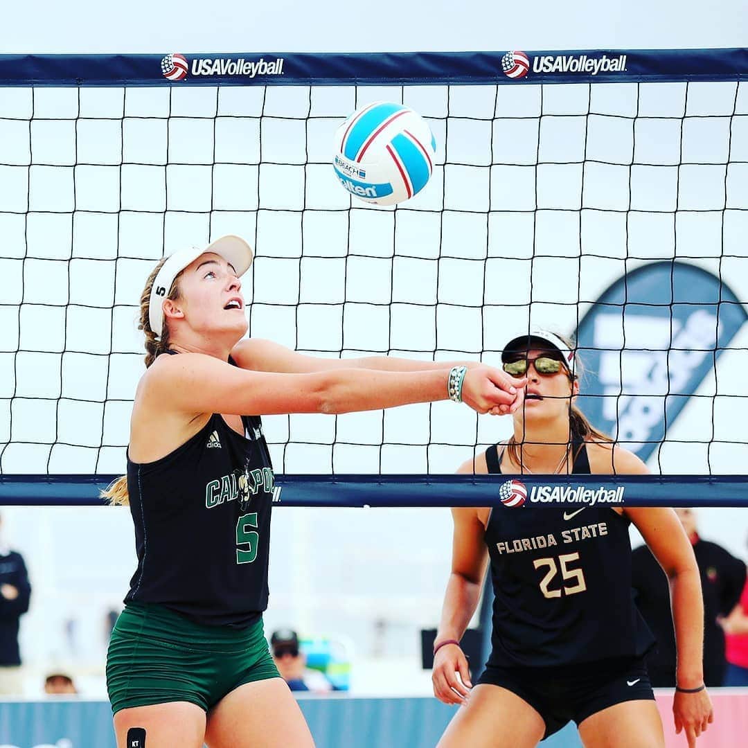 USA Volleyballさんのインスタグラム写真 - (USA VolleyballInstagram)「📣Congrats to the 43 athletes and five coaches named to the 2020 Beach Collegiate National Team! 📣 --- Here are a few... full roster at usavolleyball.org!」5月28日 1時41分 - usavolleyball