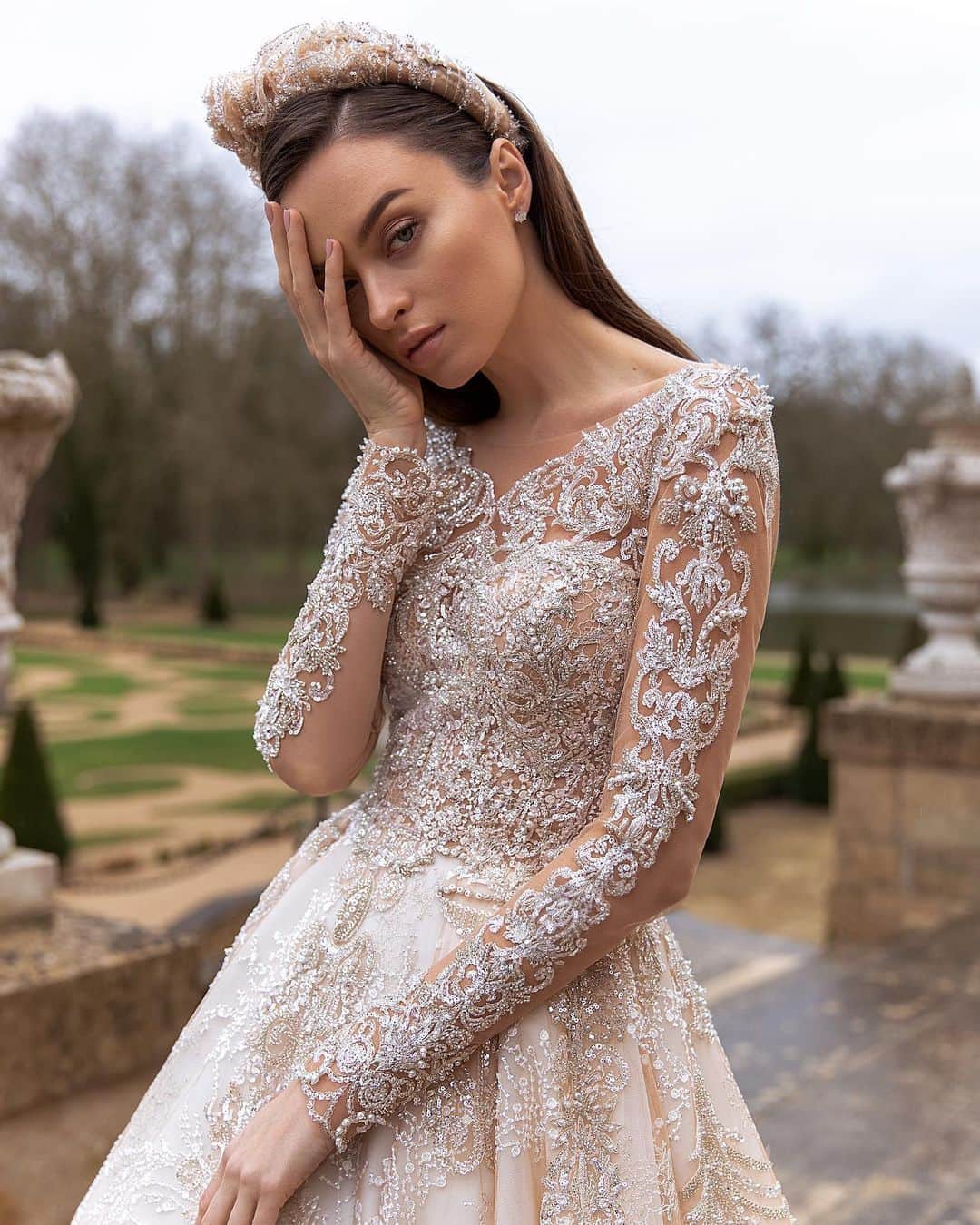 Wedding Lifeのインスタグラム：「@pollardi_fashion_group ⠀ @pollardi_fashion_group Premium designer wedding images. Luxury as a way of life. For the most exquisite brides. Wedding dress #Pollardi - is an exquisite design, flowing plume, an abundance of handmade embroidery, unique lace of own production. ⠀ @pollardi_fashion_group -  is a status, it's a luxury, it's a way of life. It is a reflection of the bride's inner world, the quintessence of her ideas about the perfect wedding. The luxury and brilliance, the light of the soffits, the bright fireworks on the background of the night sky - this is the wedding which deserves every bride who has chosen our dress.  #PollardiFashionGroup #newcollection #weddinggown #instawedding #weddingday #wedding #weddingdress #bridal #bride #fashion #style #newyork #london #dubai #paris #istanbul #moscow #sydney #nyc #gowndress #eveningdress #miami #hautecouture #moda #ウェディングドレス #花嫁 #ウェディングフォト v #おしゃれ花嫁  #2021夏婚」